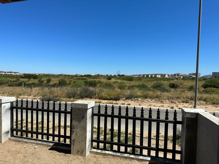 2 Bedroom Property for Sale in Parklands Western Cape